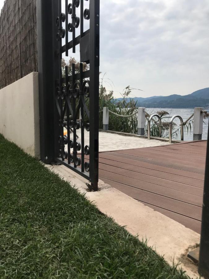 La Playa Cottage Con Spiaggia Privata Pettenasco Kültér fotó