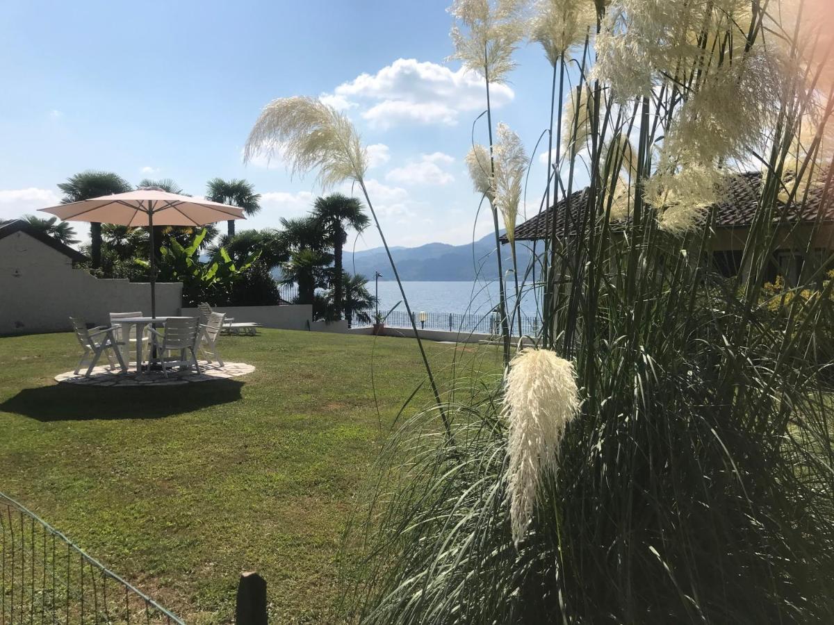 La Playa Cottage Con Spiaggia Privata Pettenasco Kültér fotó