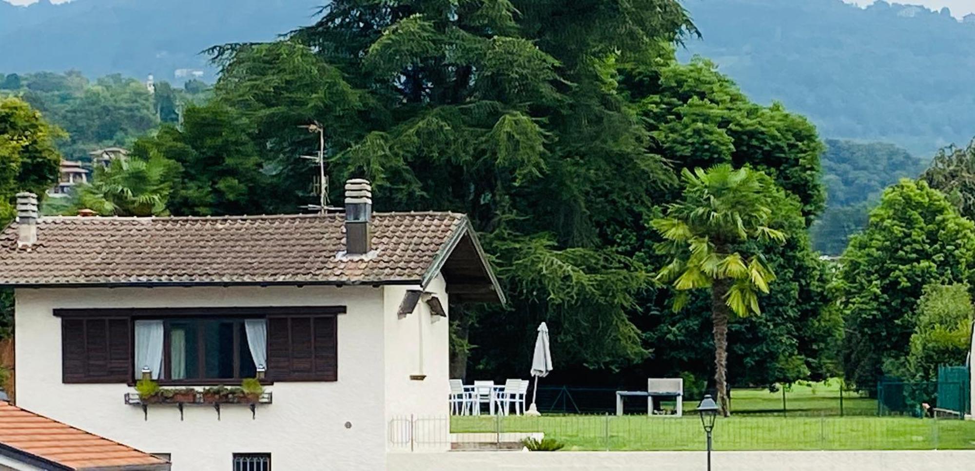 La Playa Cottage Con Spiaggia Privata Pettenasco Kültér fotó