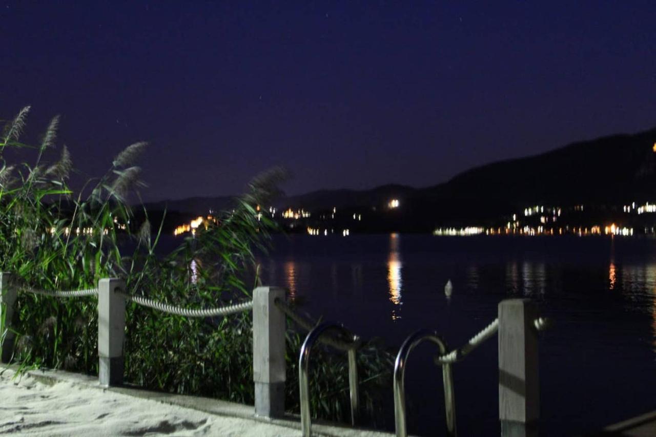La Playa Cottage Con Spiaggia Privata Pettenasco Kültér fotó